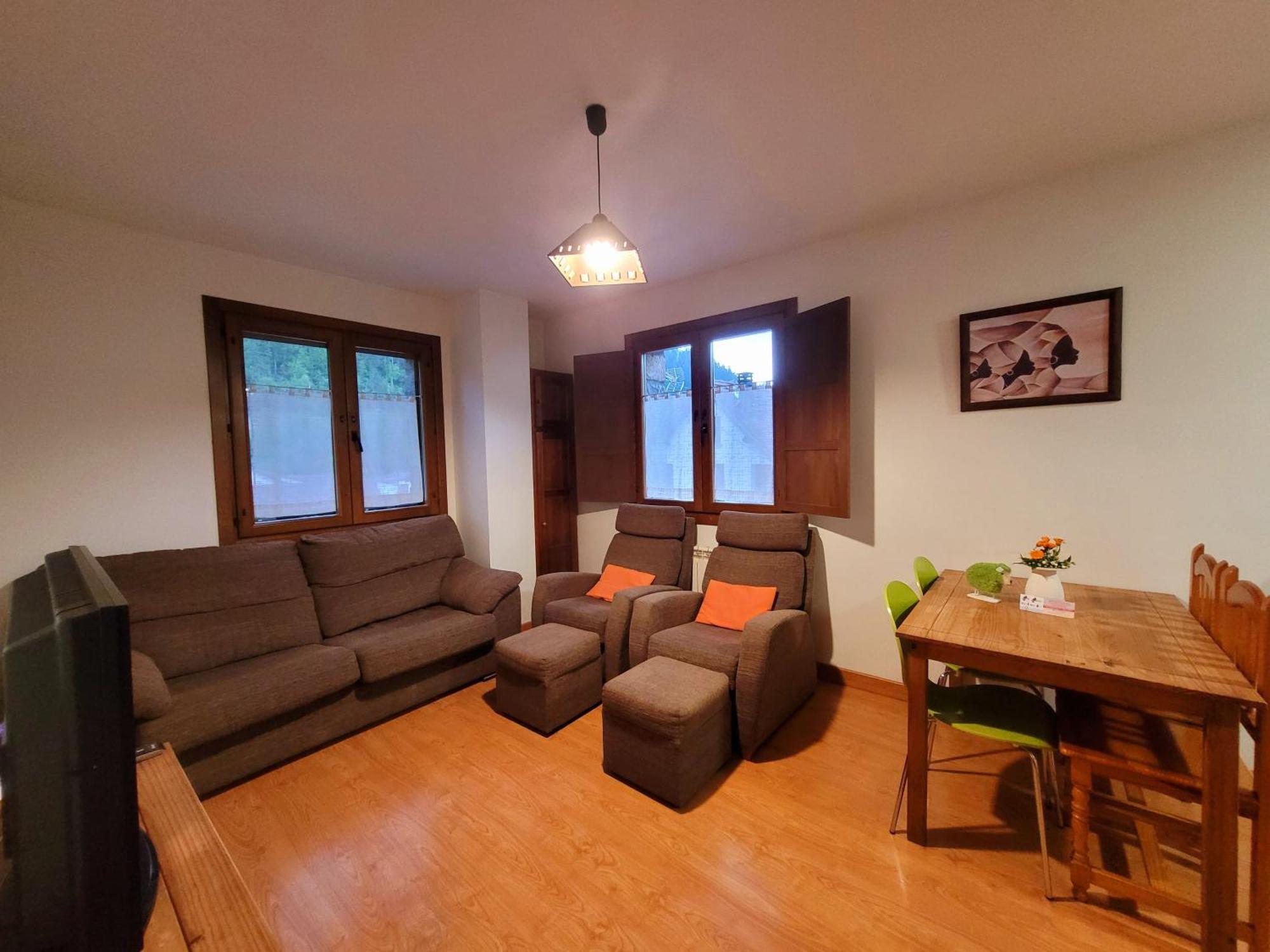 Ikuilu Ochagavia-Selva De Irati Apartment ภายนอก รูปภาพ